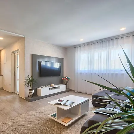 Villa Vallelunga By Istra Vacation