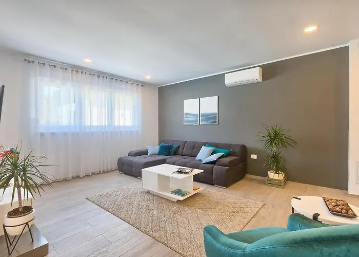 Vallelunga By Istra Vacation